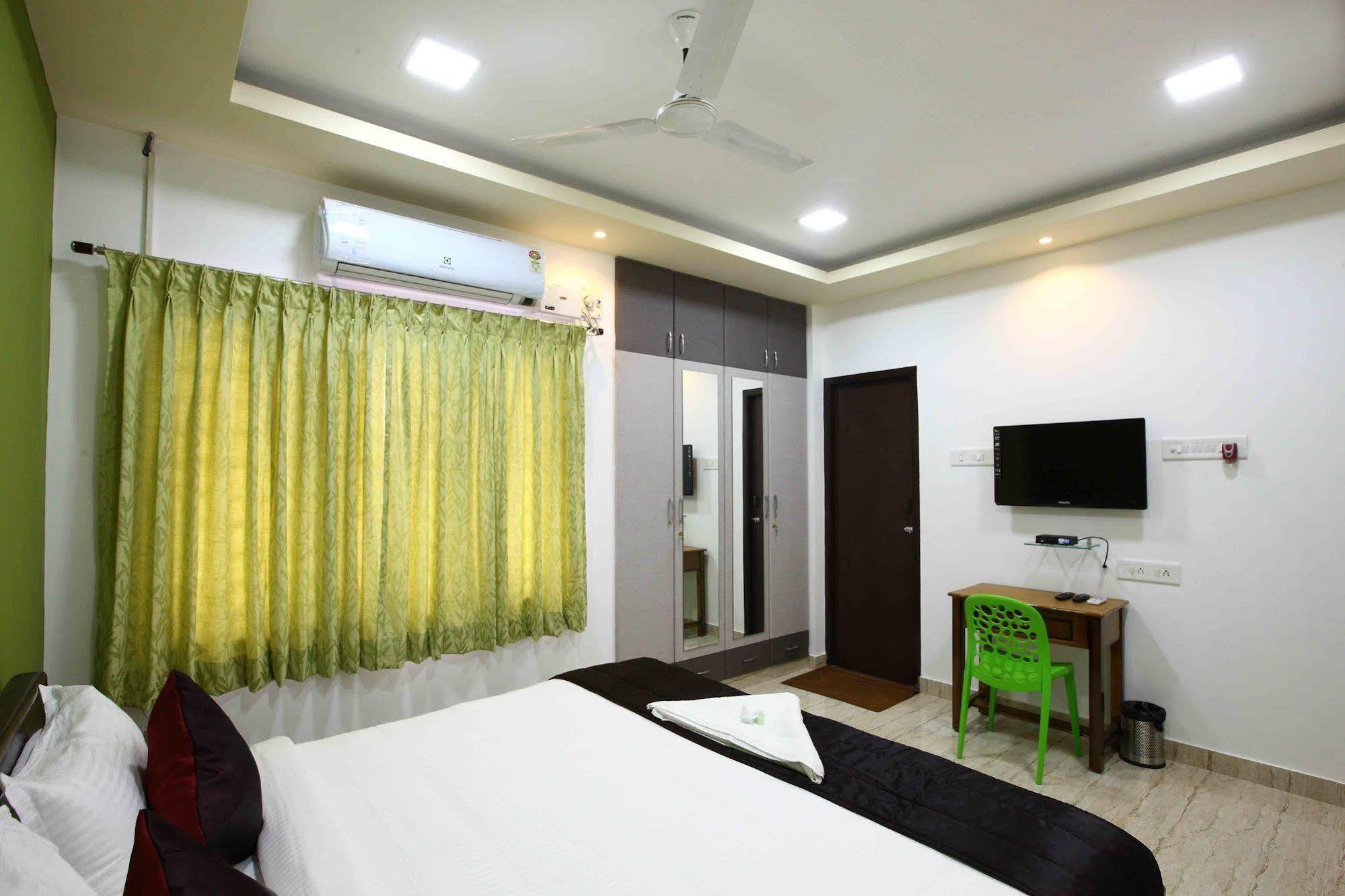 Apartment Sree Devi Niwas